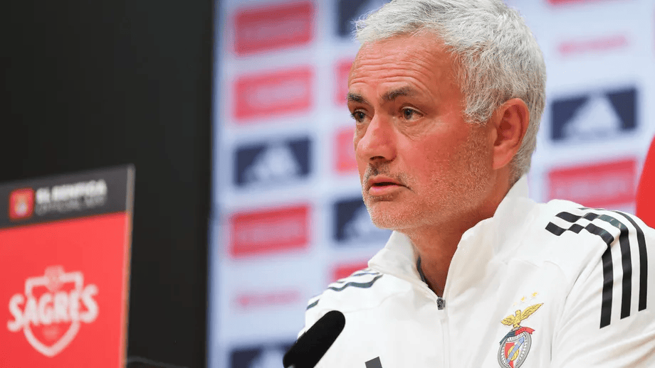 管理层, 我会说是奥